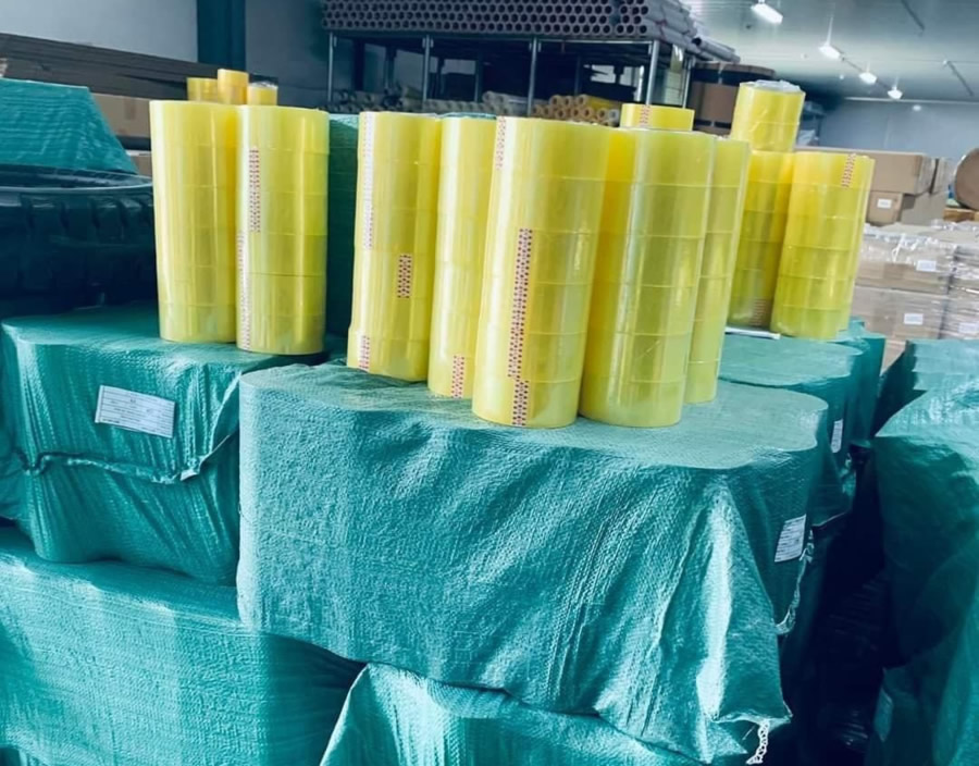 Băng d&iacute;nh trắng cuộn to si&ecirc;u d&iacute;nh đ&oacute;ng g&oacute;i h&agrave;ng